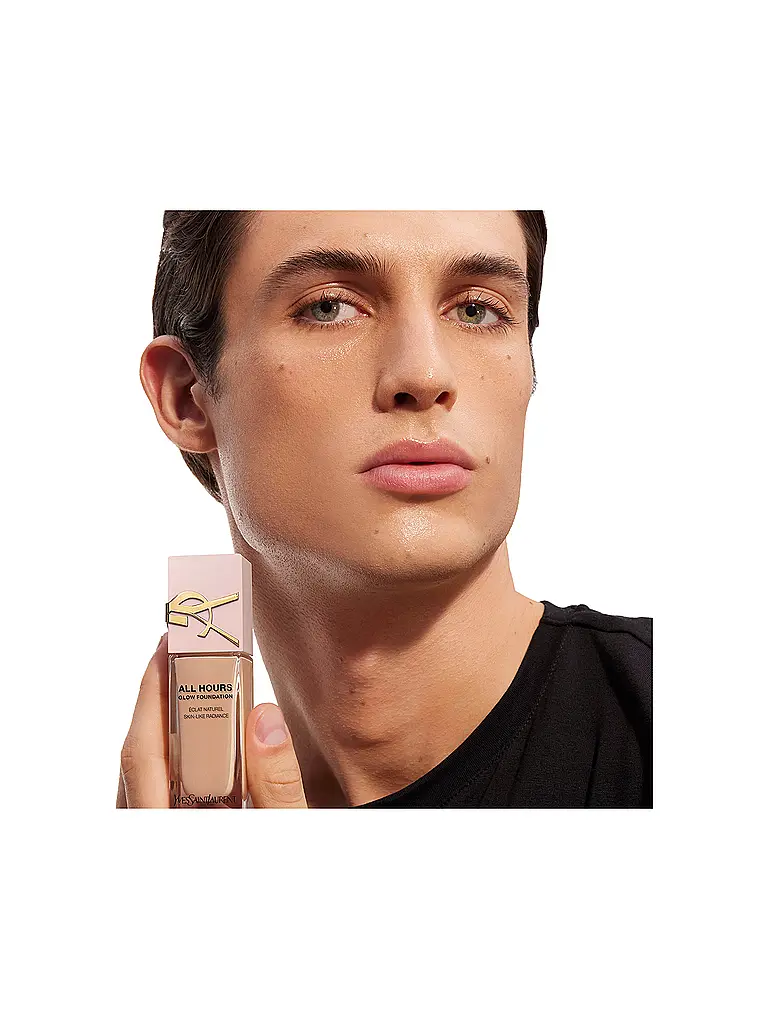 YVES SAINT LAURENT | All Hours Glow Foundation MN5 | Marrón claro