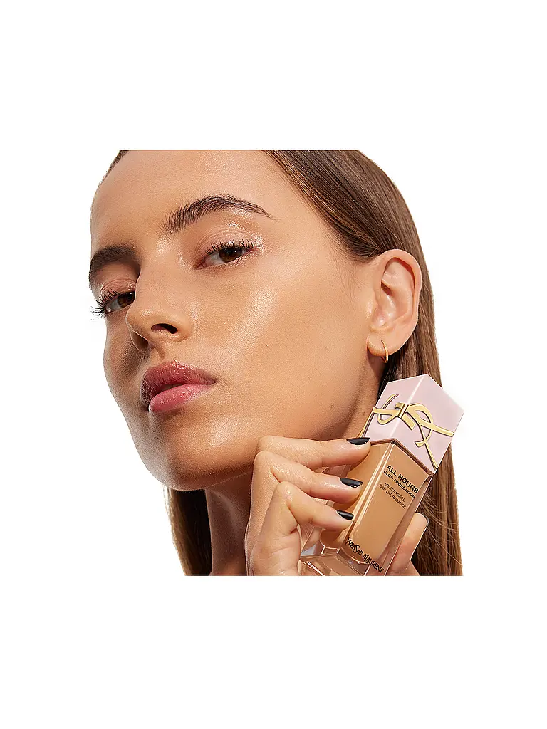 YVES SAINT LAURENT | All Hours Glow Foundation MW2 | Marrón claro