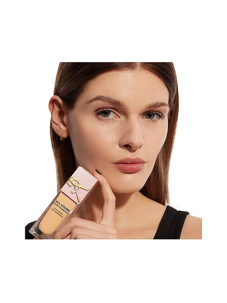 YVES SAINT LAURENT | Base de Maquillaje All Hours Glow LW1 | Camel