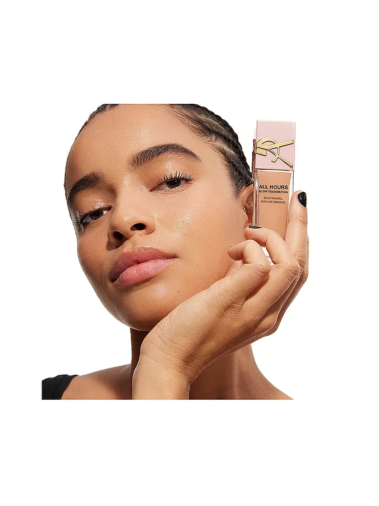 YVES SAINT LAURENT | Base de Maquillaje All Hours Glow MN1 | Marrón claro