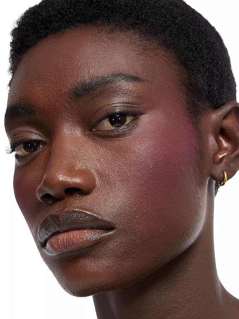 YVES SAINT LAURENT | Colorete - Make Me Blush Bold Blurring Blush (03 Mischievous Magenta) | 